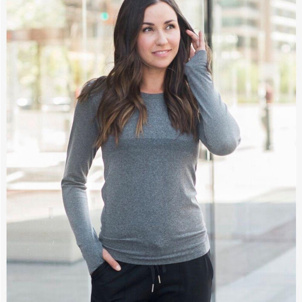 Zyia Active Gray Long Sleeve Performance Top Women’s Small